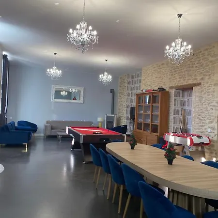 Ancienne Ecole 26 Couchages בית נופש Ballon-Saint-Mars